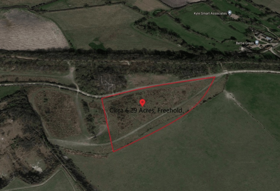 Land For Sale By Auction in Dunstable