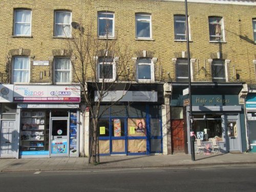 Shop to let in Wimbledon