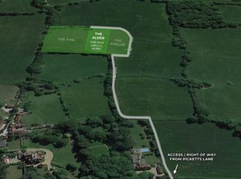 Freehold amenity land for sale in Horley