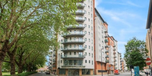 Modern flat for sale in Southampton