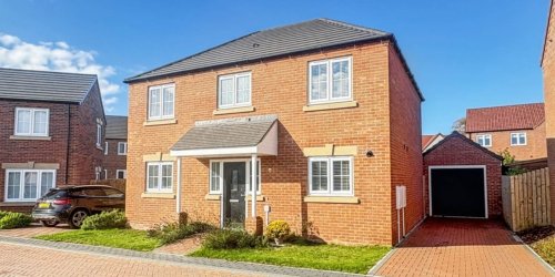 Freehold house for sale in Hull, Yorkshire, HU10