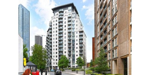Flat for Sale Nr Canary Wharf, London, E14