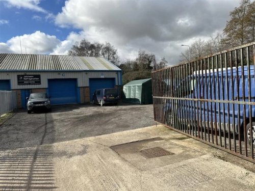 Modern industrial unit for sale in Mansfield