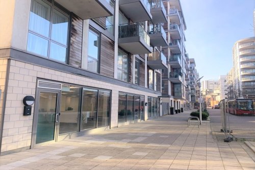 Ground floor commercial unit for sale or to let in Brentford