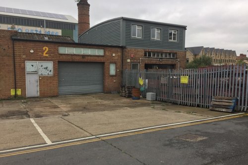 Light Industrial Unit For Sale or To Let in Hanwell, London, W7