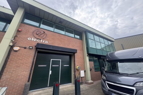 Business Unit with Gated Yard For Sale or To Let in Brentford