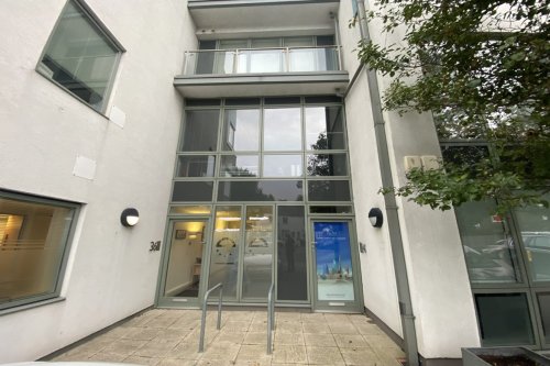 First Floor Office For Sale in Richmond Upon Thames, London