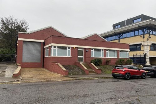 Industrial Unit For Sale or To Let in Brentford, London, TW8