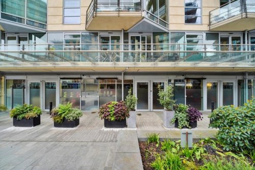 Riverside Commercial Unit For Sale in Battersea, London