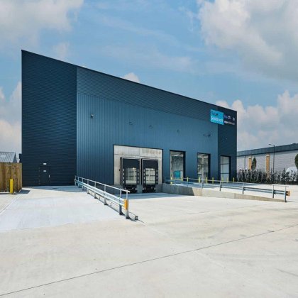 Logistrics warehouse unit for sale in Enfield