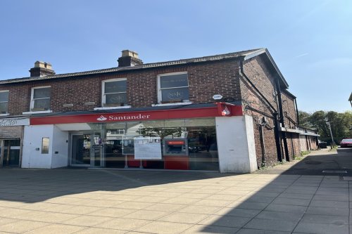Long leasehold retail property for sale in Formby