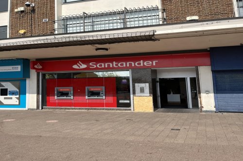 Retail Unit For Sale in Kirkby, Liverpool, L32