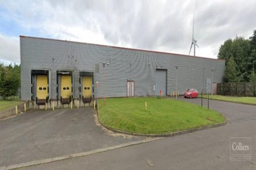 Warehouse and Production Accommodation For Sale in Irvine