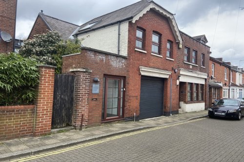 Office building for sale in Southampton