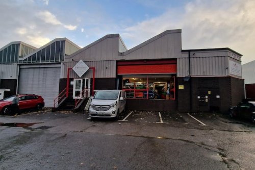 Industrial / warehouse unit for sale in Basingstoke