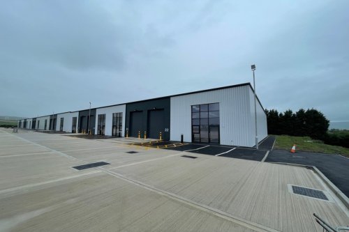 Workshop and business units for sale or to let in Burnley