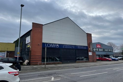 Retail Property For Sale or To Let in Blackburn, BB2