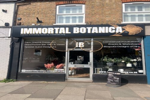 Retail unit for sale in Teddington