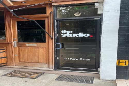 Office unit for sale or to let in Richmond