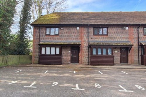 End of Terrace Office for Sale in Horsham