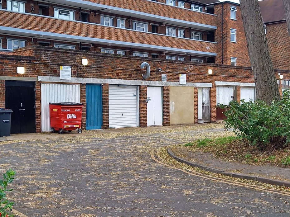Commercial Property 64 Mortlake High Street East Sheen London SW14 Commercial Property 64 Mortlake High Street East Sheen London SW14