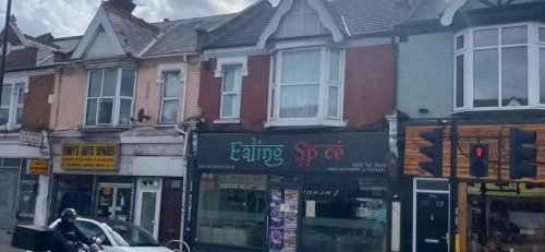 Mixed use unit for sale in Ealing