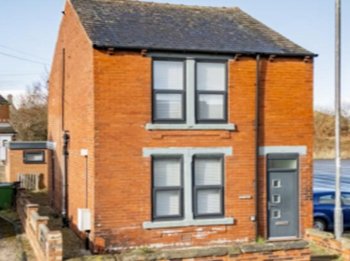 HMO For Sale in Castleford, West Yorkshire WF10