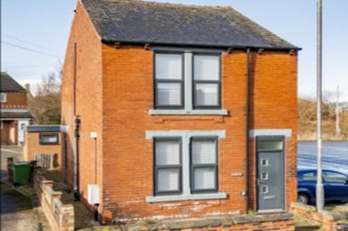 HMO For Sale in Castleford, West Yorkshire WF10