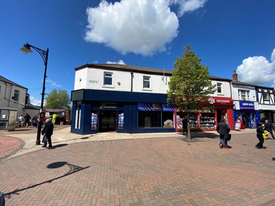Commercial Property For Sale in Widnes WA8 6NA,