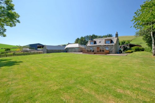 Mixed livestock unit for sale in Huntly