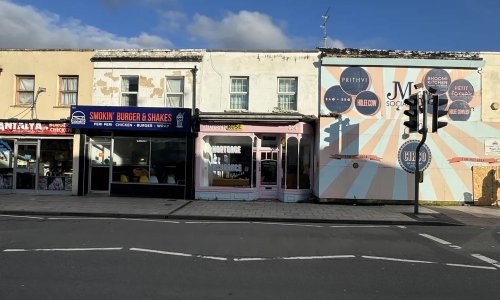 Mixed use investment for sale in Cheltenham