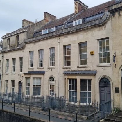 Freehold Grade II Listed properties for sale in Stroud