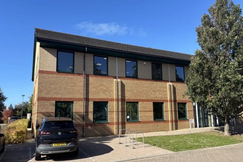 Office Premises For Sale or To Let in Gloucester, GL3