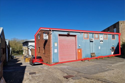 Light industrial unit for sale or to let in Hertsmere