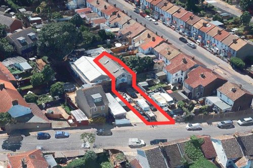 Freehold warehouse with storage yard for sale in Croydon