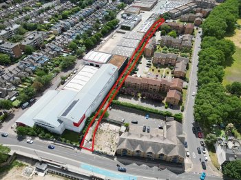 Yard For Sale in Lewisham,  London, SE8