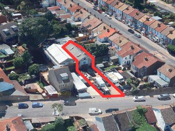 Warehouse and Yard For Sale in Croydon, CR7