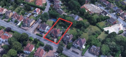 Substantial C2 Use Class Property For Sale in Coulsdon, Croydon