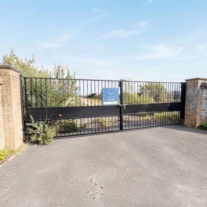 Commercial Yard With Planning Consent For Sale in Bishops Stortford
