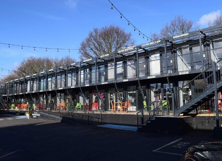 Commercial Property 15 Oakwood Hill Industrial Estate, Loughton, IG10