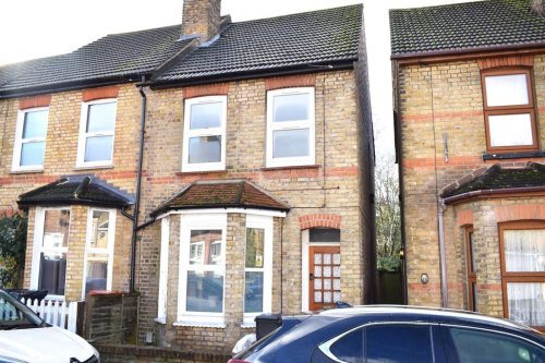 Maisonette for sale in Woodford Green