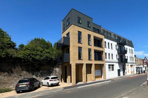 Mixed Use Building For Sale in Raynes Park, London, SW20
