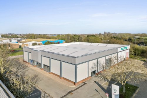 Warehouse unit for sale or to let in Eastbourne