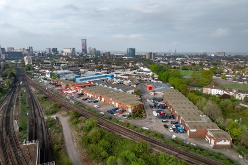 Industrial/warehouse for sale in Croydon