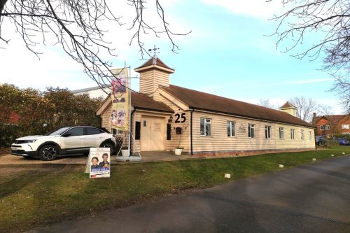 Office unit for sale in Horsham