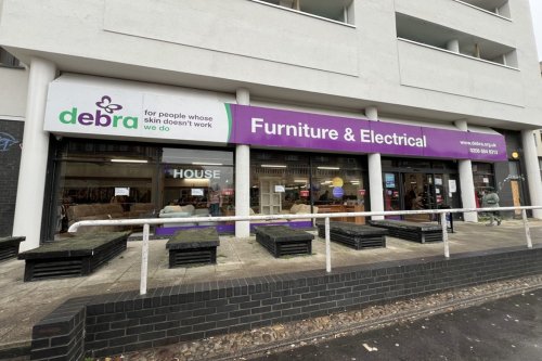 Retail Investment Property For Sale or To Let in Croydon, CR0