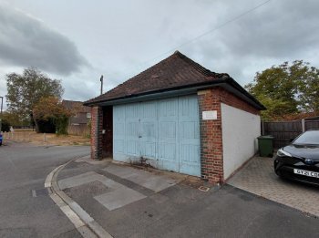 Single Storage Unit With Development Potential For Sale in Guildford