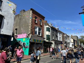 Seven Commercial Buildings of Mixed Use For Sale in Brighton