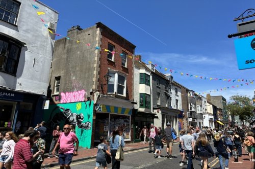  Seven Commercial Buildings of Mixed Use For Sale in Brighton
