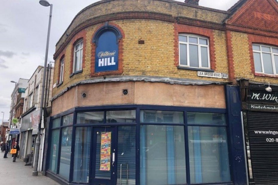 Commercial Property For Let in Leyton E10 7DN